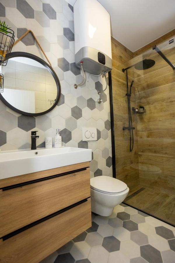 Luxury Apartments Love Каштела Екстер'єр фото