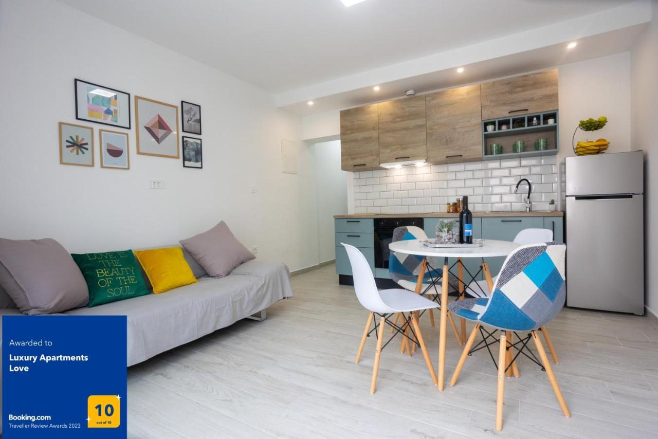 Luxury Apartments Love Каштела Екстер'єр фото